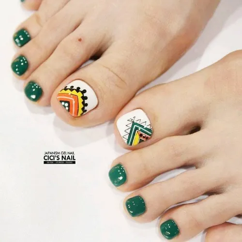 Green White Toe Nail Designs
